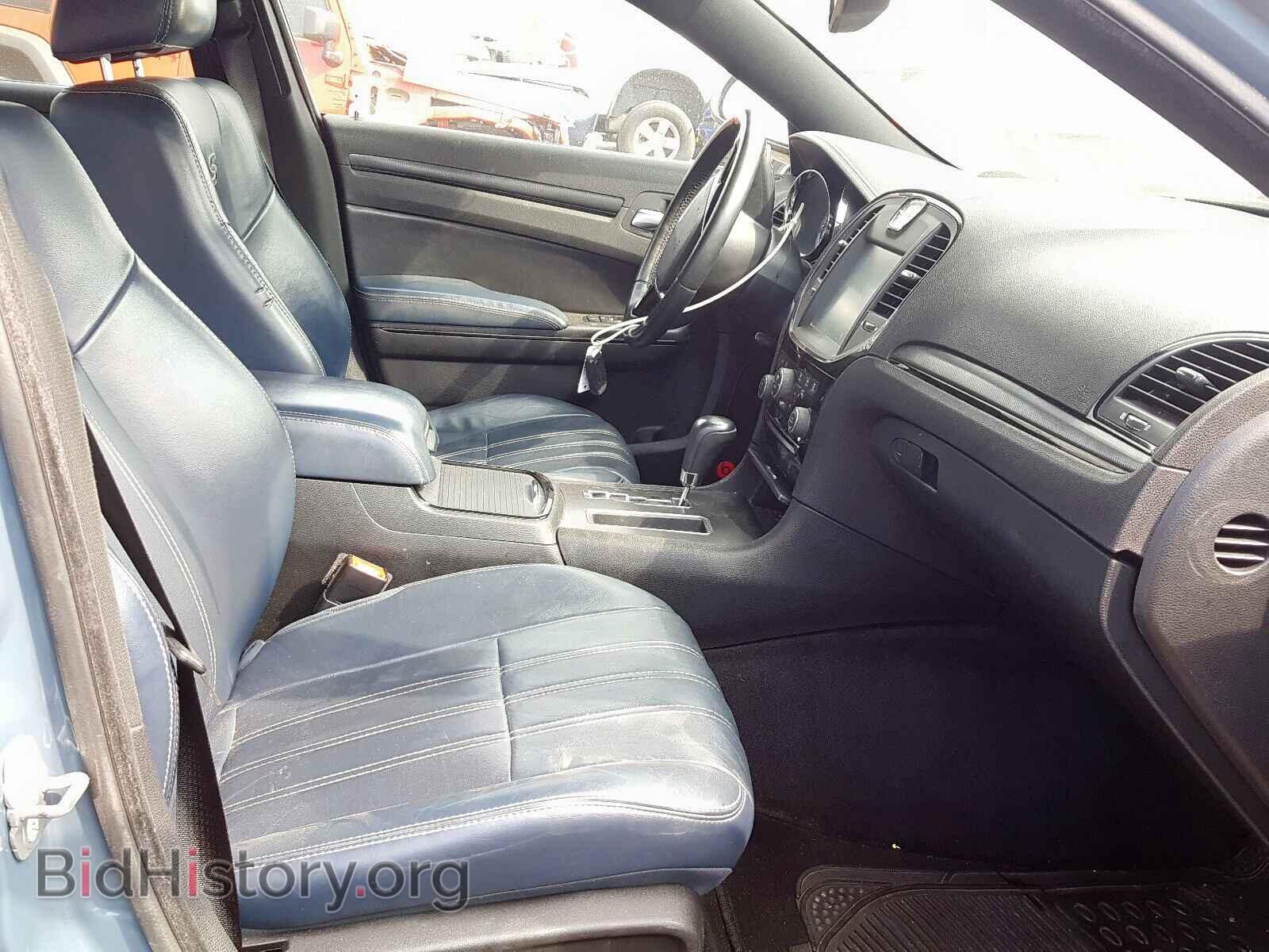 2014 CHRYSLER 300 - VIN: 2C3CCABT0EH261637 - Фото 5