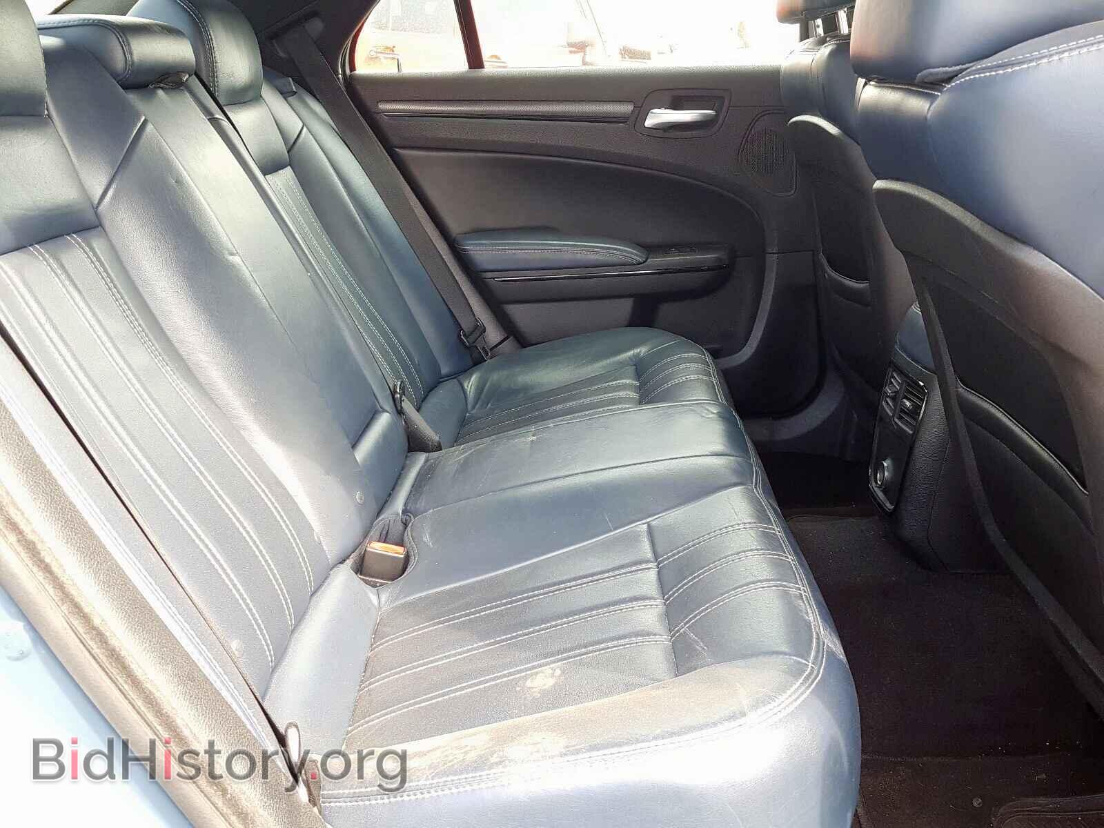 2014 CHRYSLER 300 - VIN: 2C3CCABT0EH261637 - Фото 6