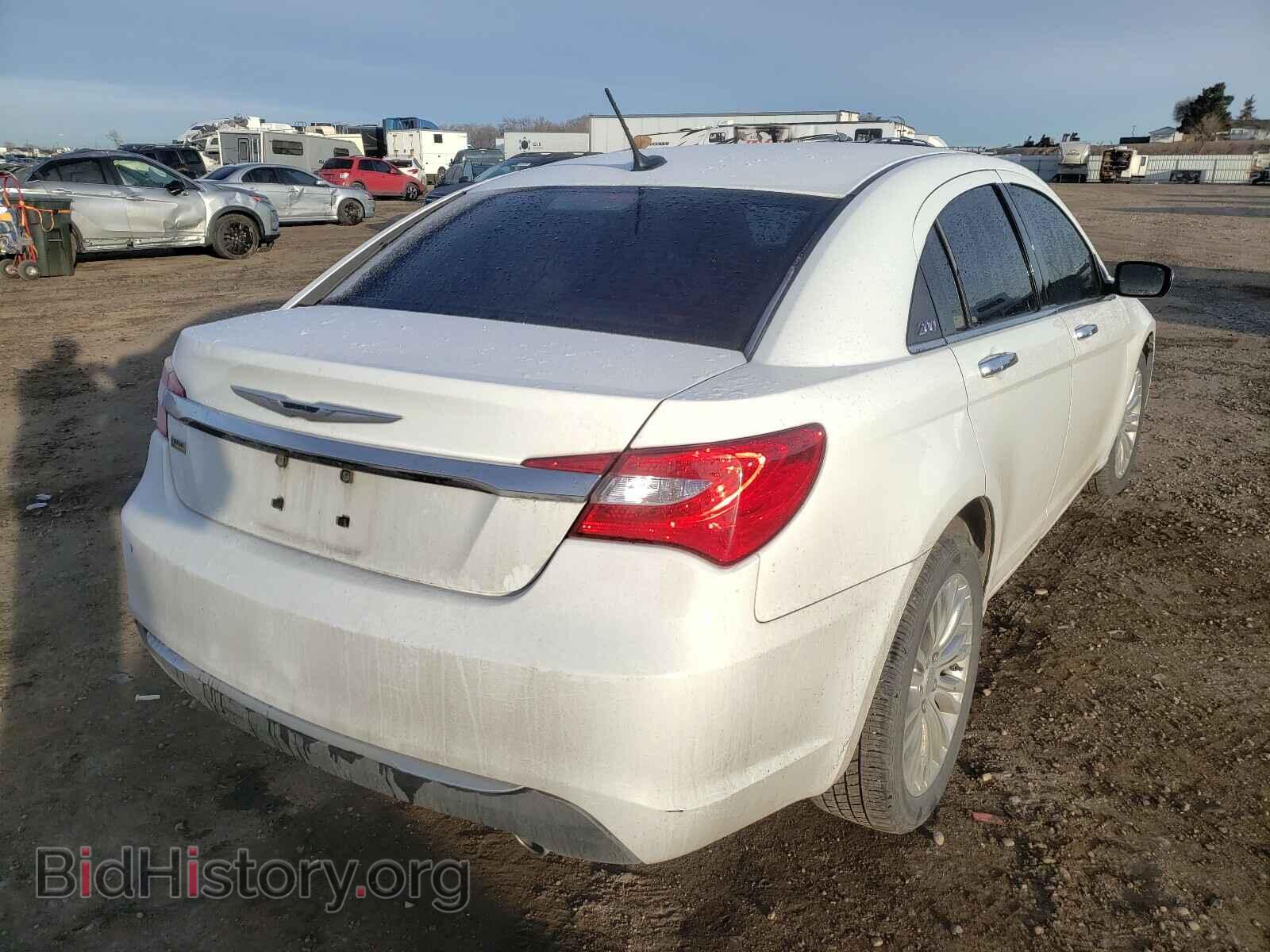 2012 CHRYSLER 200 - VIN: 1C3CCBCG8CN144786 - Photo 4