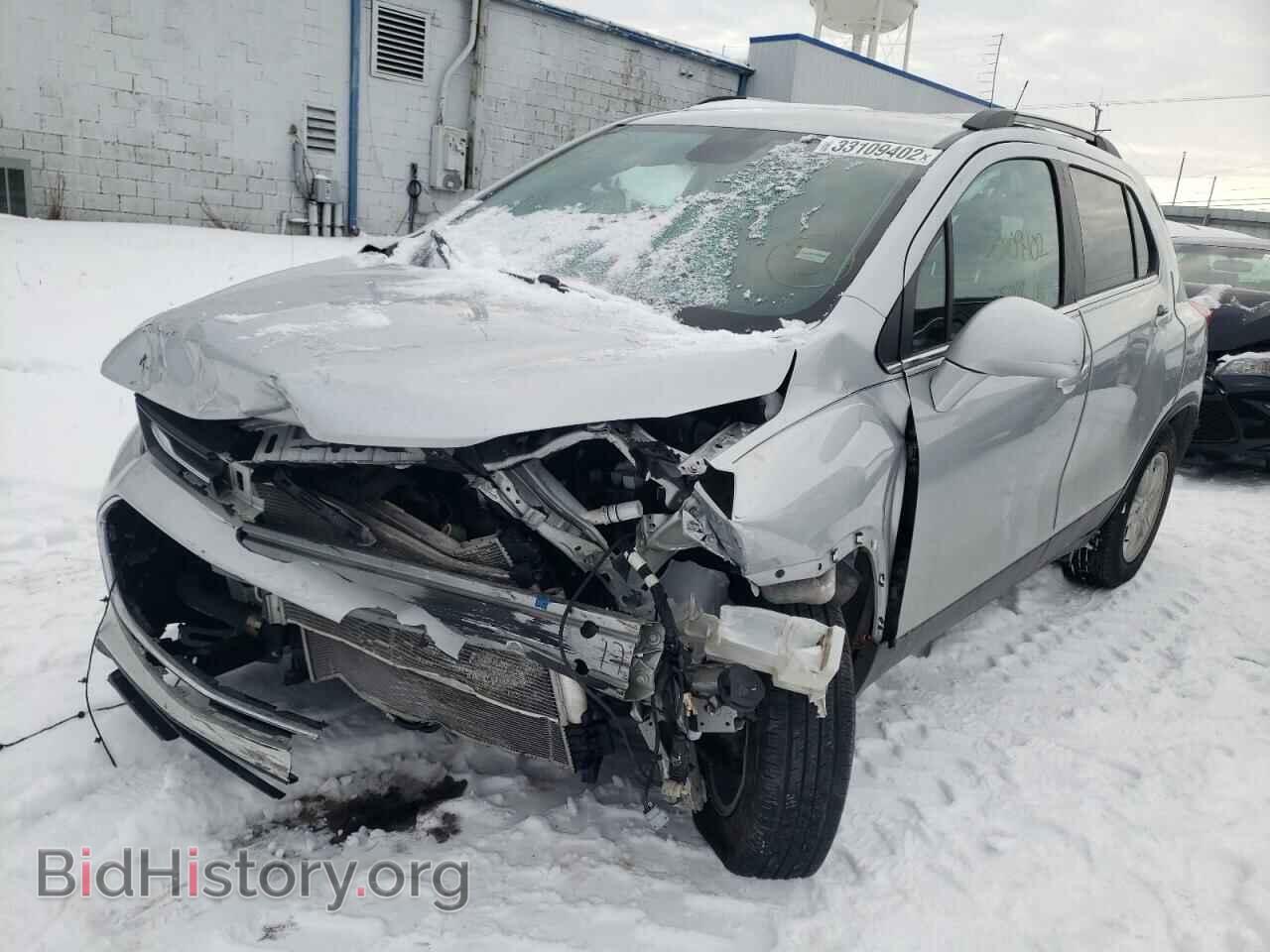 2018 CHEVROLET TRAX - VIN: 3GNCJLSB7JL352479 - Фото 2
