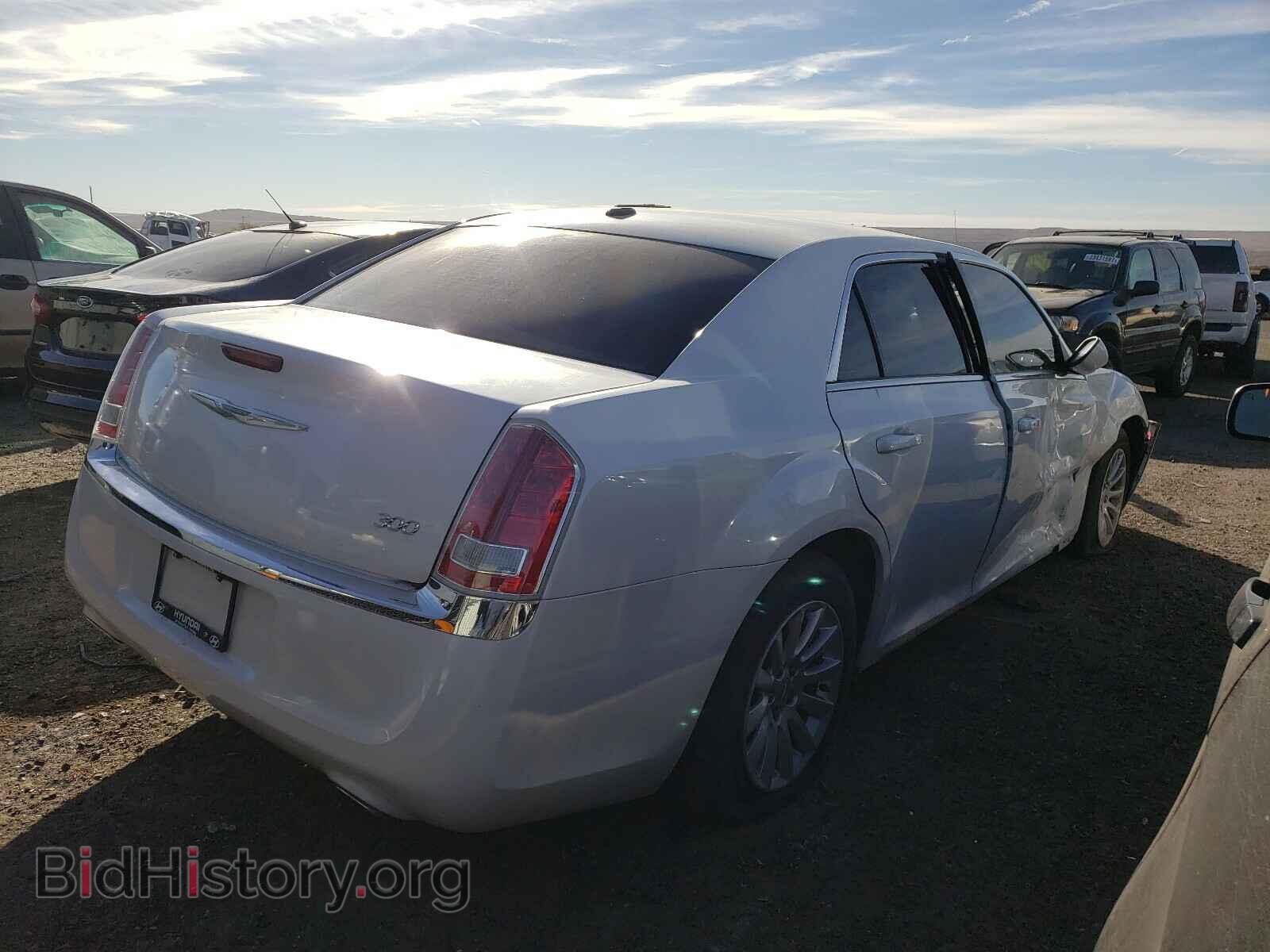 2014 CHRYSLER 300 - VIN: 2C3CCAAG0EH161574 - Фото 4