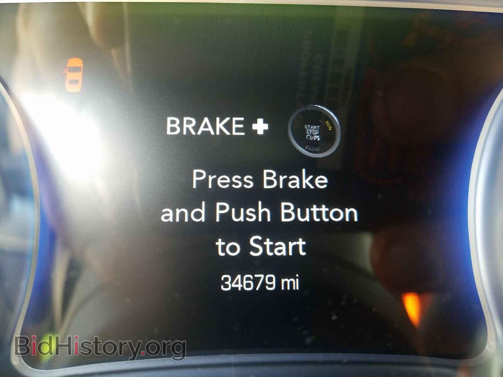 2019 CHRYSLER 300 - VIN: 2C3CCABG3KH537887 - Фото 8