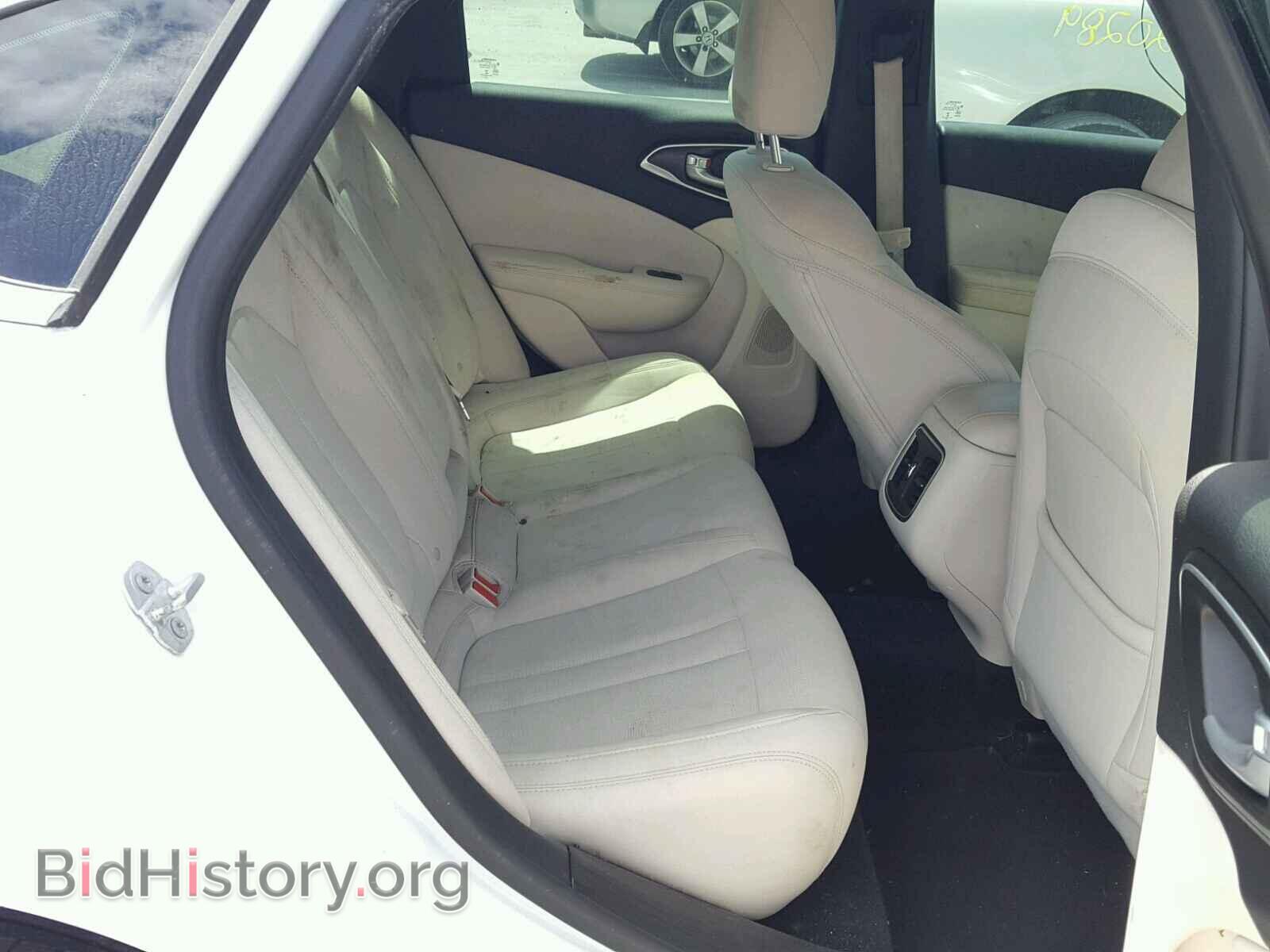 2016 CHRYSLER 200 - VIN: 1C3CCCAG5GN156537 - Фото 6