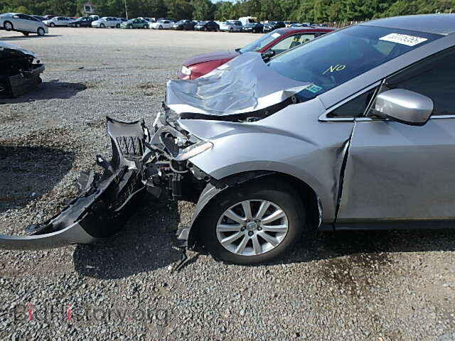 2011 MAZDA CX-7 - VIN: JM3ER2BM1B0367748 - Фото 9