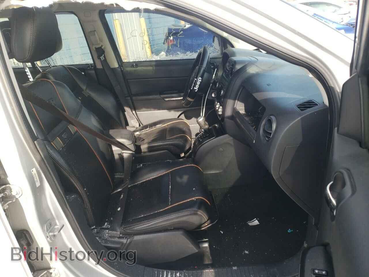 2011 JEEP COMPASS - VIN: 1J4NF5FB2BD165208 - Photo 5