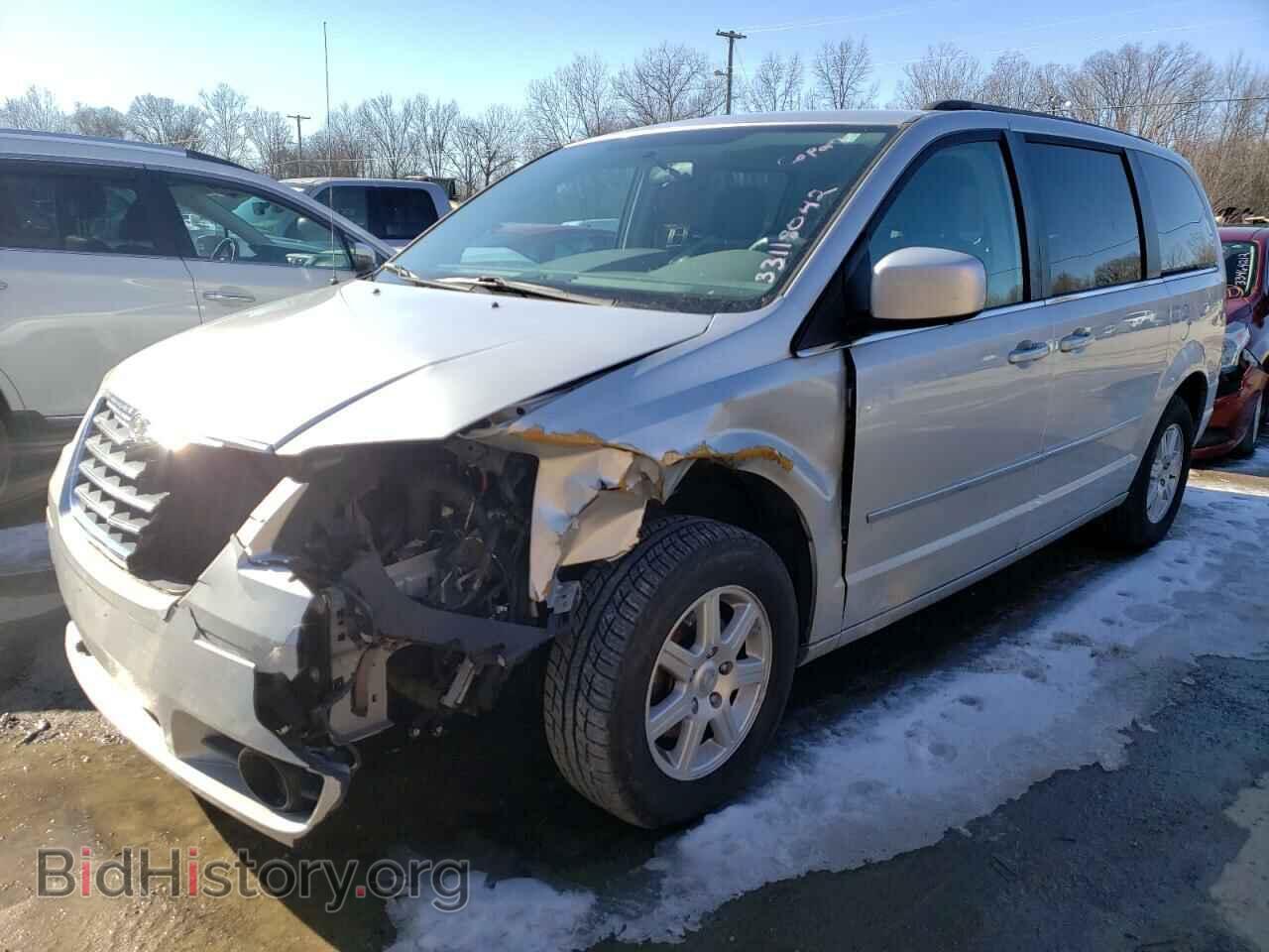 2010 CHRYSLER MINIVAN - VIN: 2A4RR5D15AR337147 - Фото 2