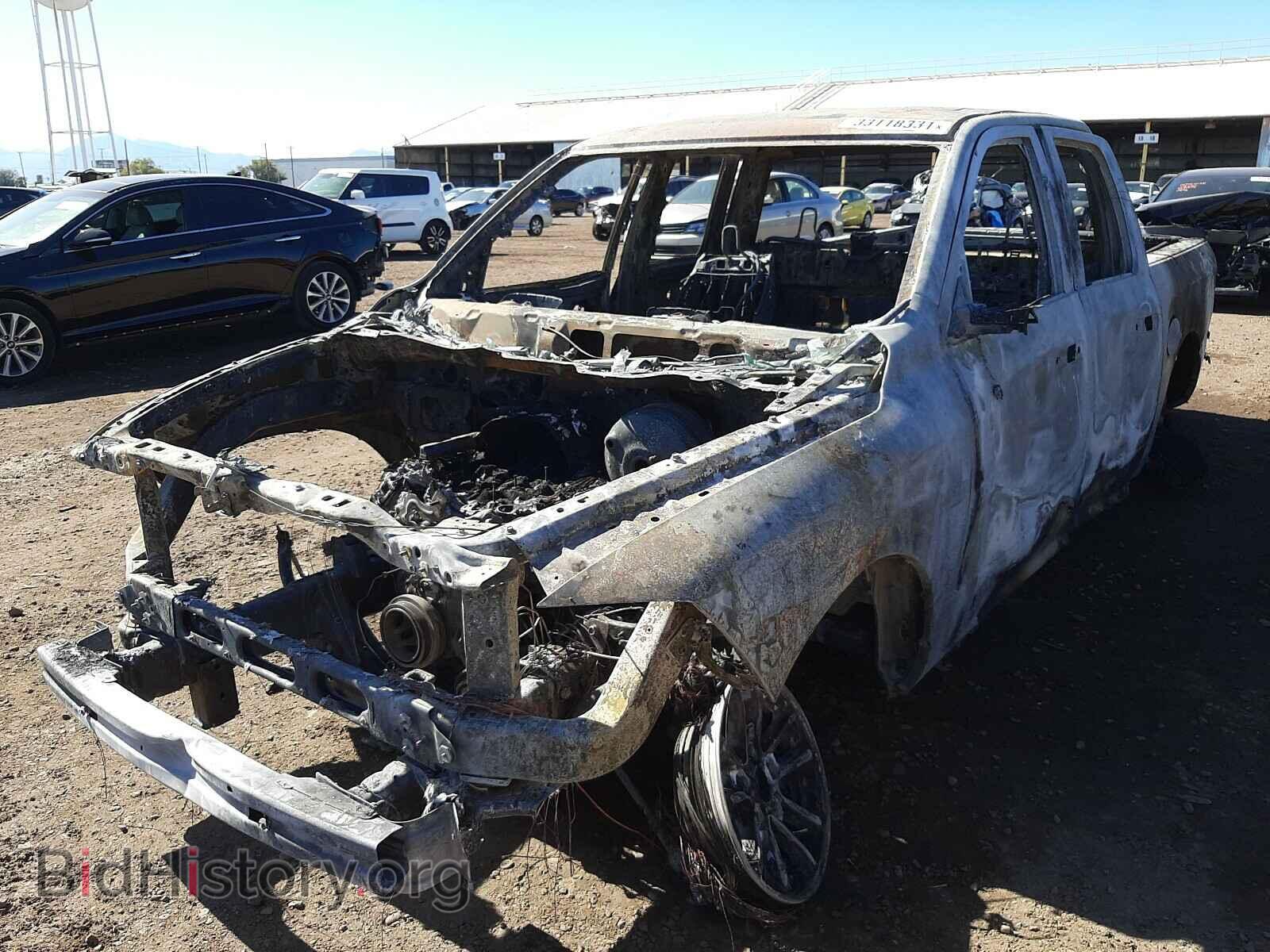 2017 RAM 1500 - VIN: 1C6RR6FT1HS866301 - Photo 2