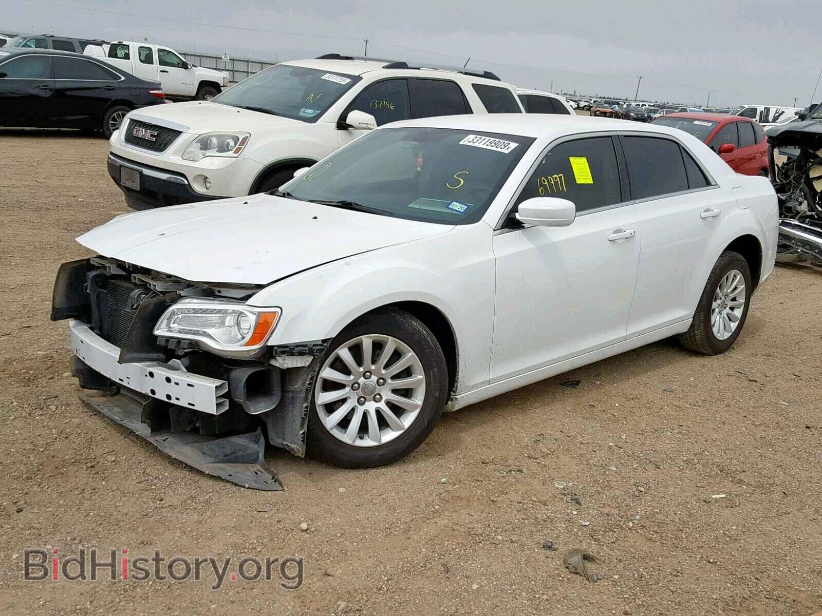 2013 CHRYSLER 300 - VIN: 2C3CCAAG6DH532915 - Фото 2