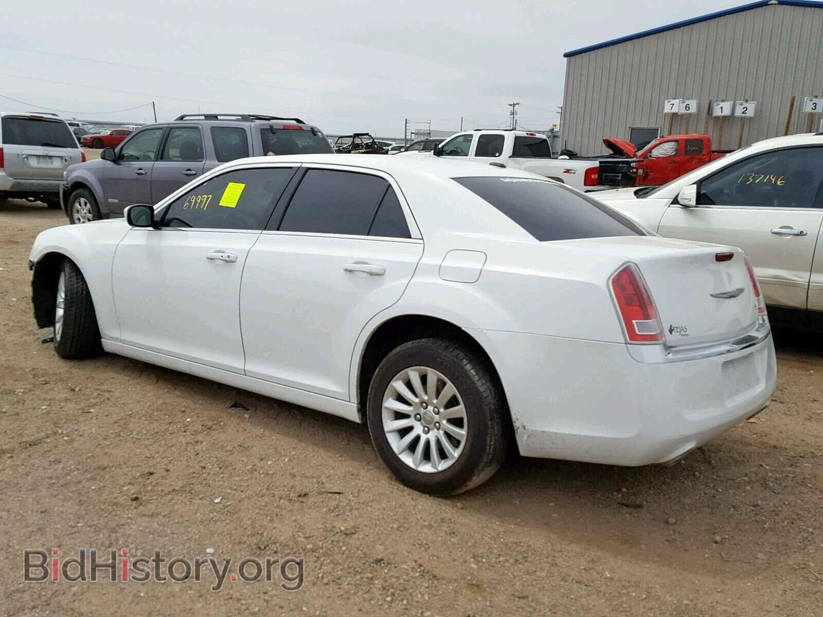 2013 CHRYSLER 300 - VIN: 2C3CCAAG6DH532915 - Фото 3