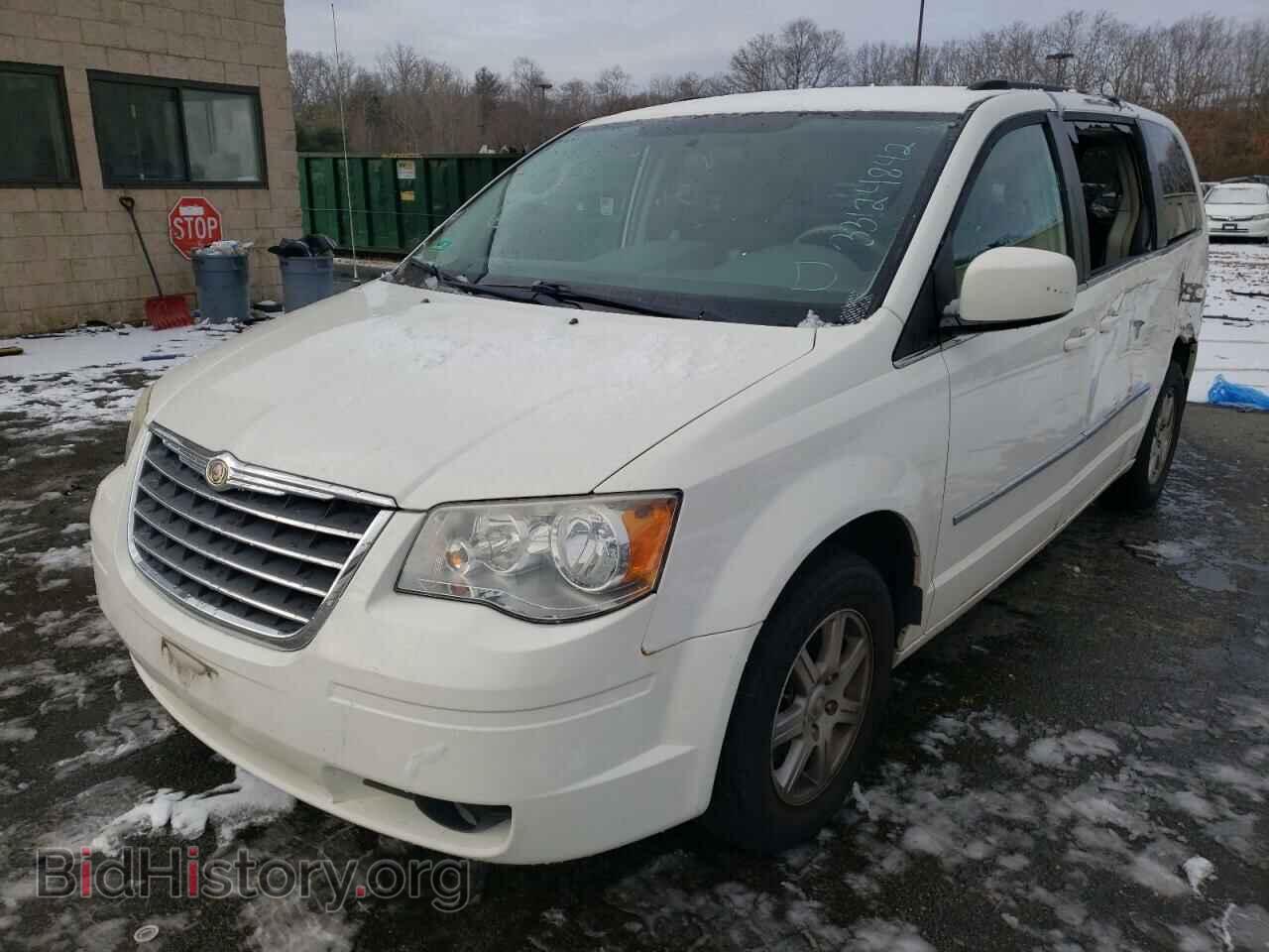 2010 CHRYSLER MINIVAN - VIN: 2A4RR5D10AR319171 - Фото 2
