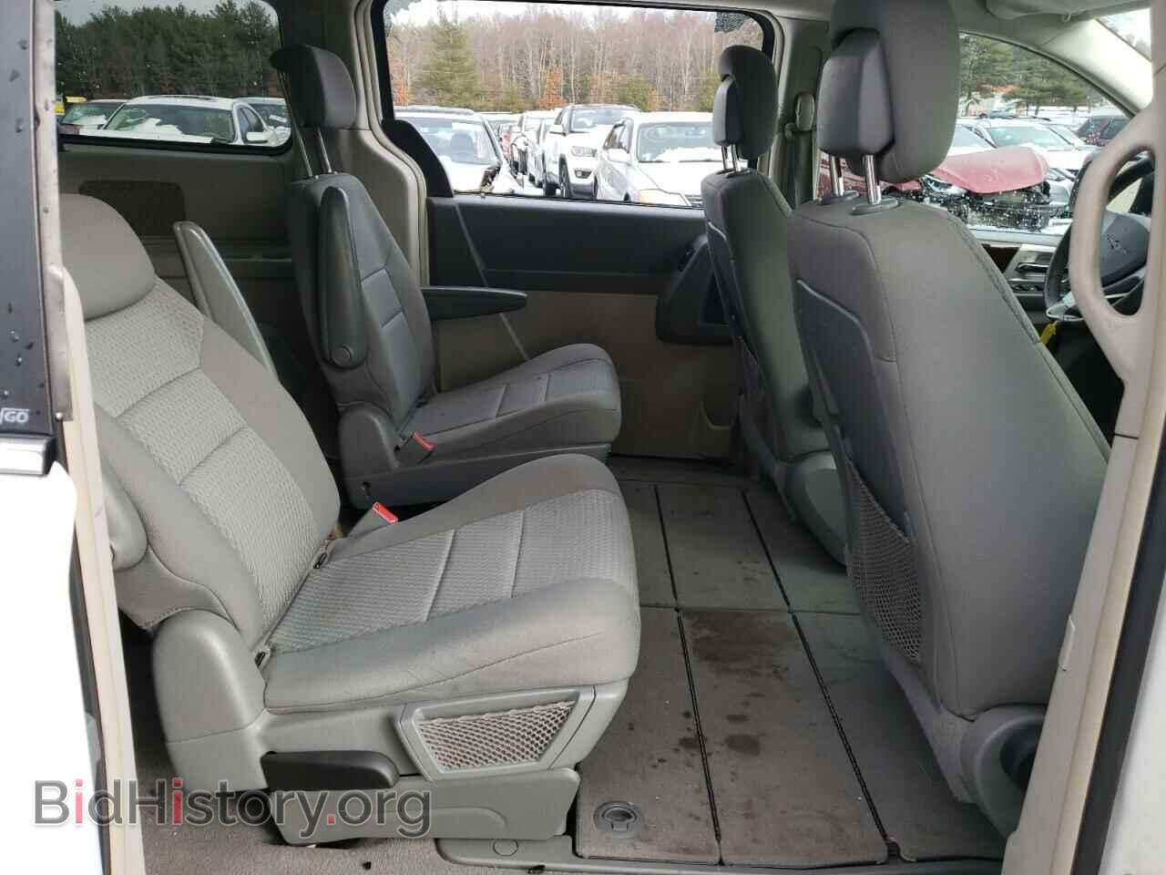 2010 CHRYSLER MINIVAN - VIN: 2A4RR5D10AR319171 - Фото 6