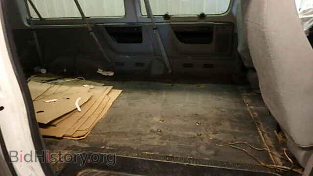 2008 FORD ECONOLINE - VIN: 1FBSS31L08DA64447 - Photo 6