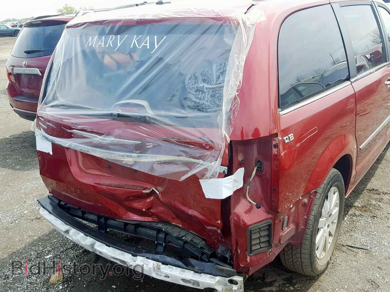 2016 CHRYSLER TOWN & COU - VIN: 2C4RC1BG4GR133925 - Фото 9