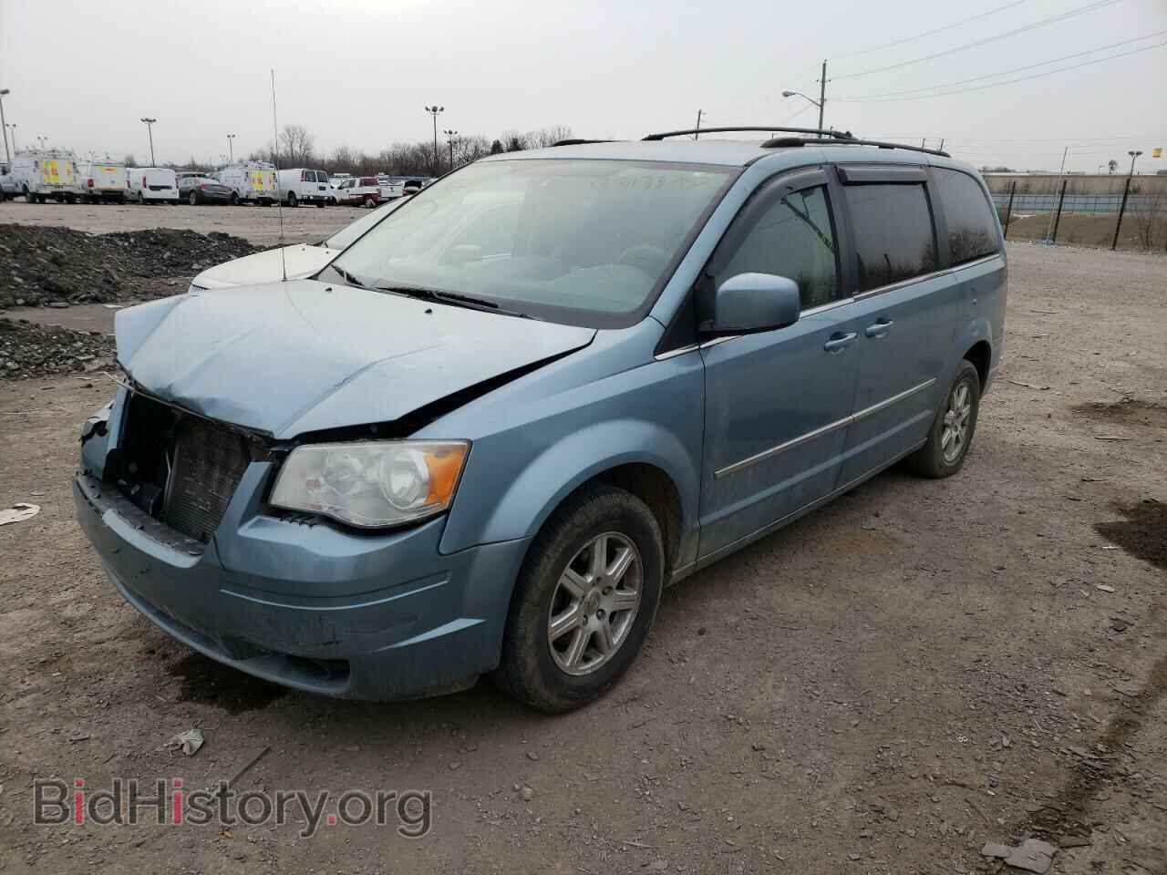 2009 CHRYSLER MINIVAN - VIN: 2A8HR54109R592097 - Фото 2