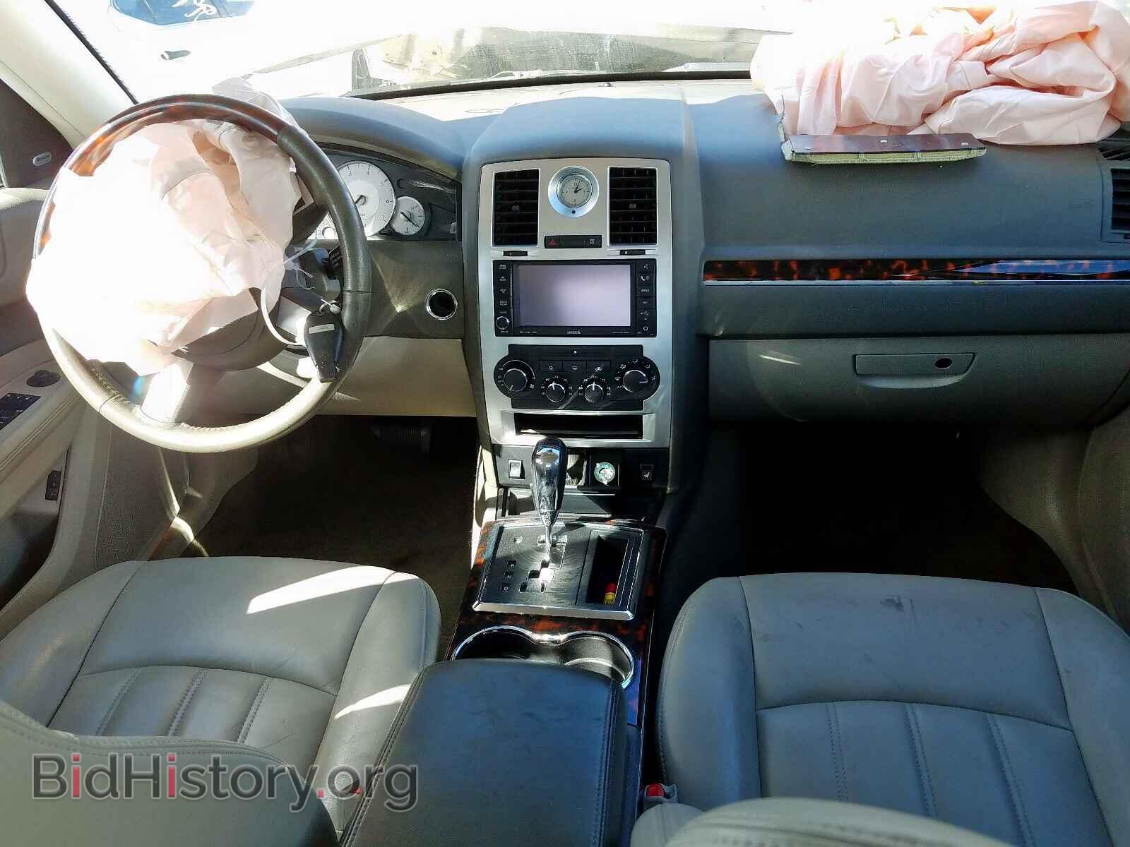 2008 CHRYSLER 300 - VIN: 2C3KA63H68H329114 - Фото 9