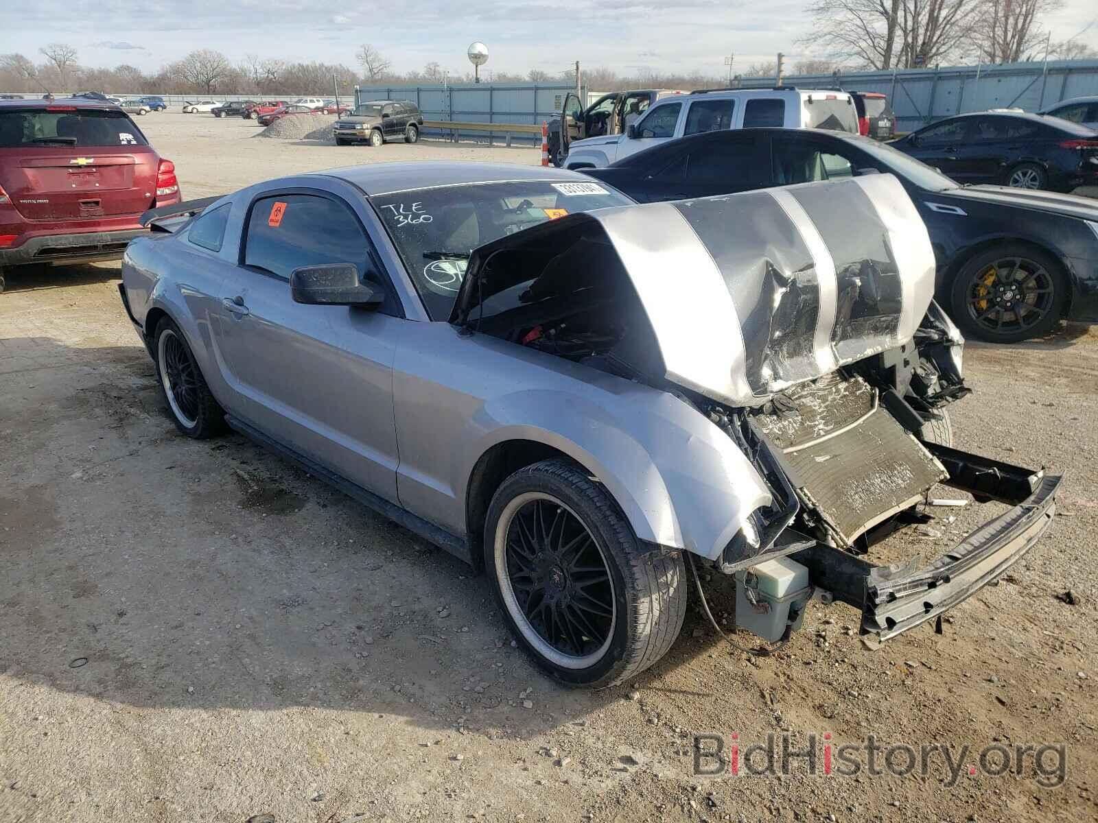 Photo 1ZVHT80N185173946 - FORD MUSTANG 2008