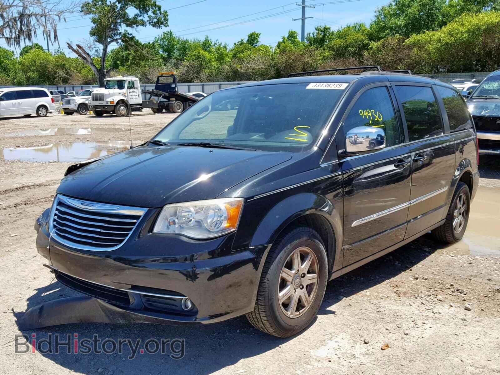 2012 CHRYSLER TOWN & COU - VIN: 2C4RC1CG1CR150741 - Фото 2