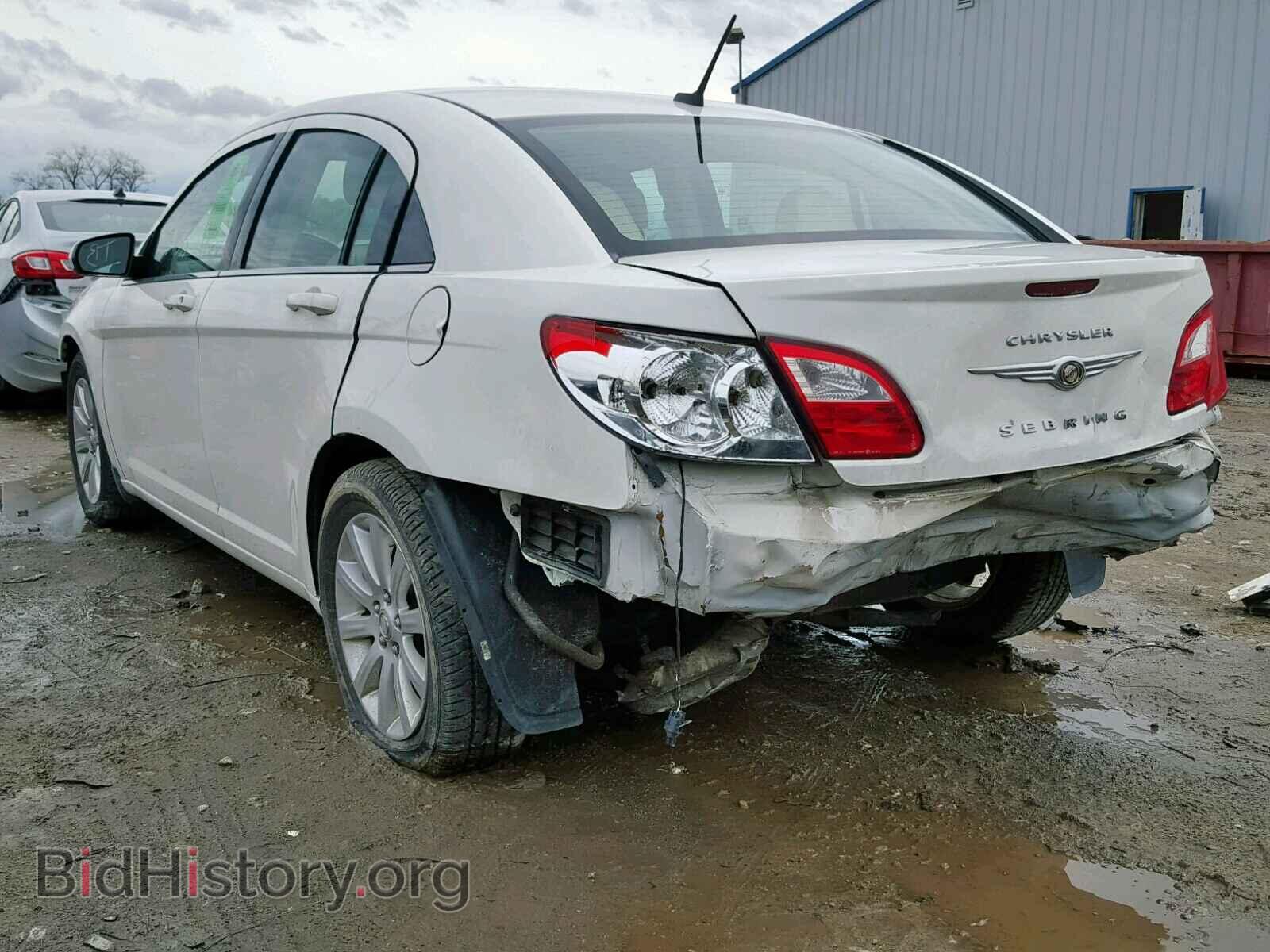 2010 CHRYSLER SEBRING - VIN: 1C3CC5FB5AN146154 - Фото 3