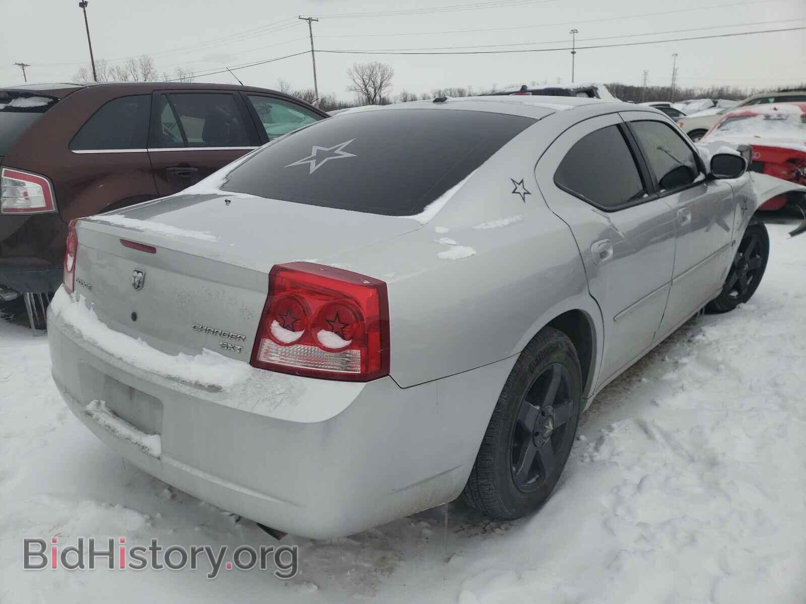 2010 DODGE CHARGER - VIN: 2B3CA3CV8AH290537 - Фото 4