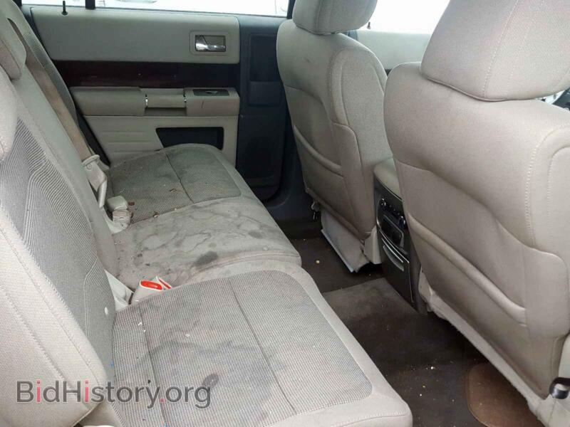 2011 Ford FLEX (VIN 2FMGK5CC5BBD01372) — photo 6 of 10