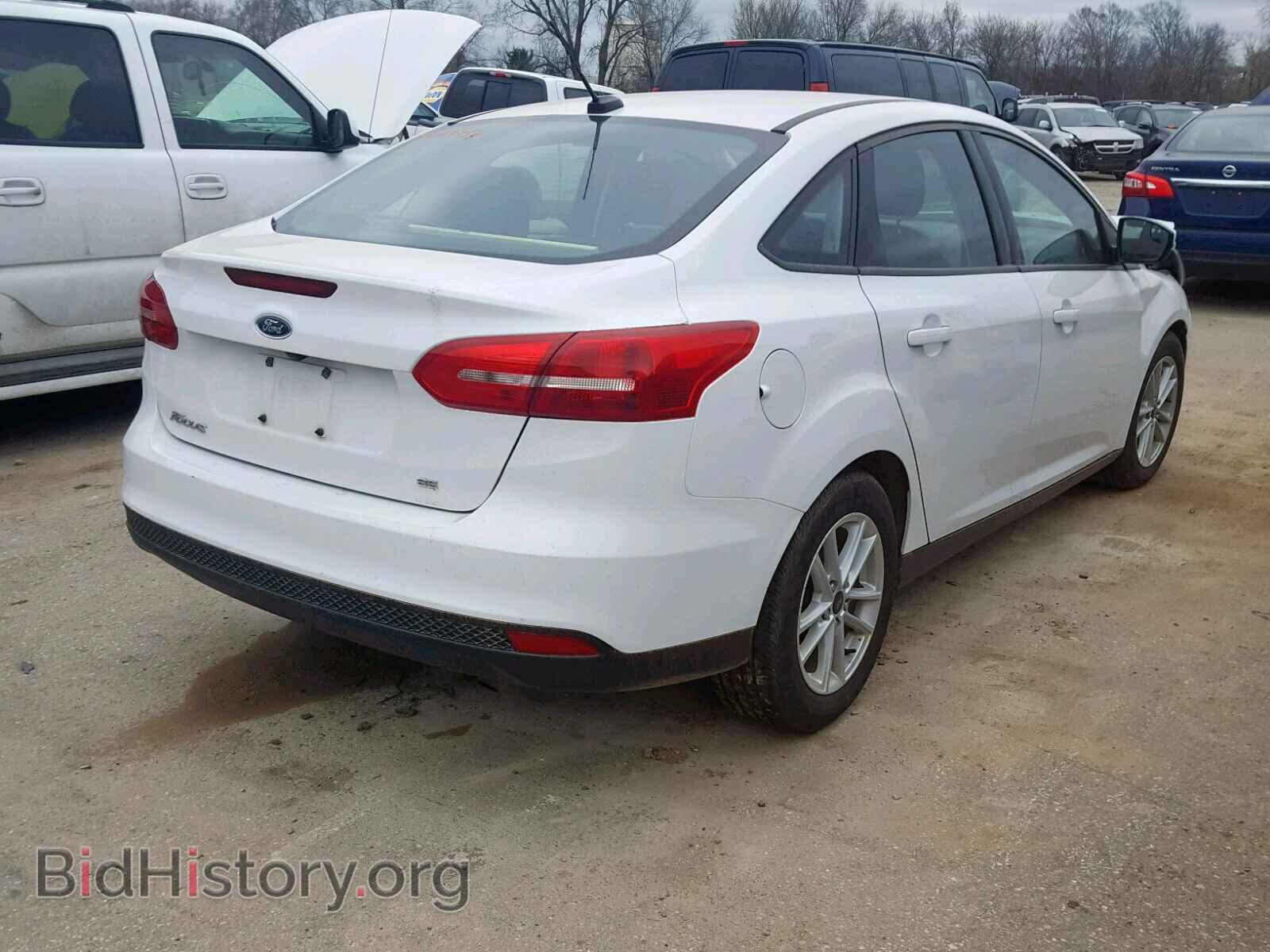 2017 FORD FOCUS SE - VIN: 1FADP3F2XHL300443 - Фото 4