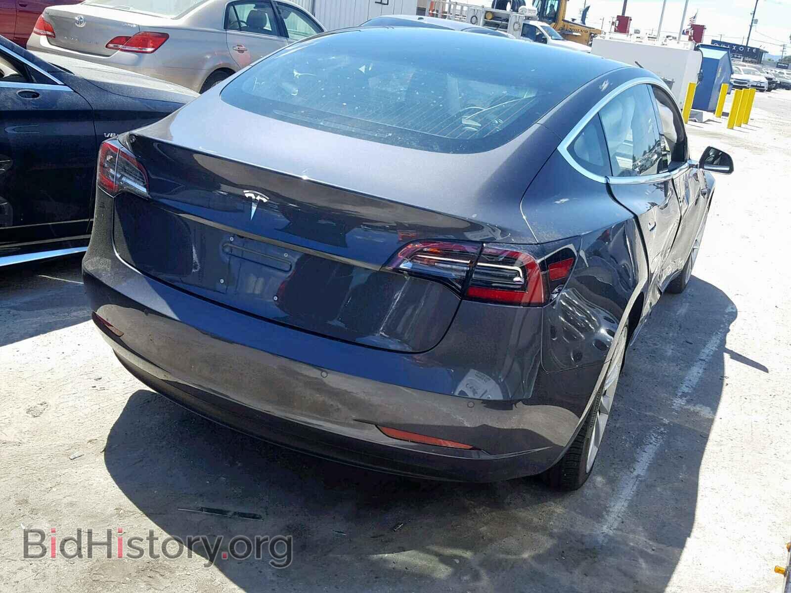 2018 TESLA MODEL 3 - VIN: 5YJ3E1EA8JF049391 - Photo 4