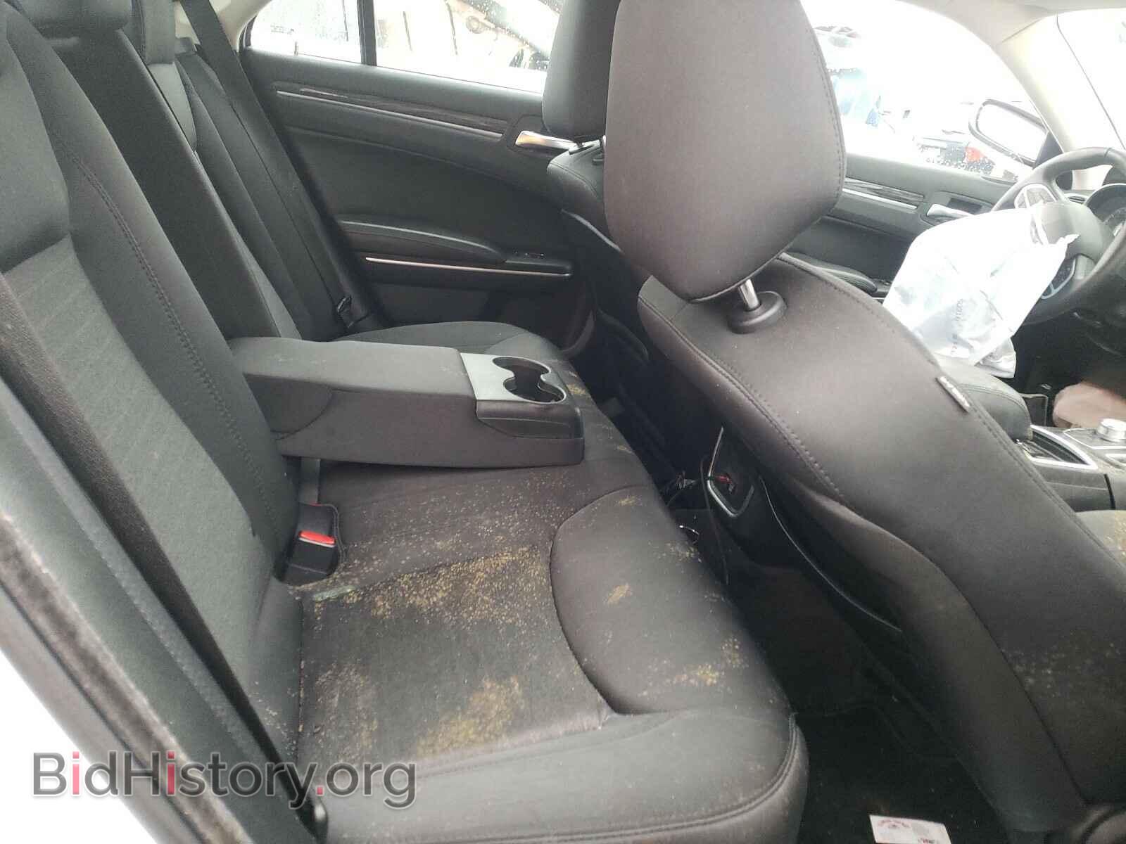 2018 CHRYSLER 300 - VIN: 2C3CCARG8JH324714 - Фото 6