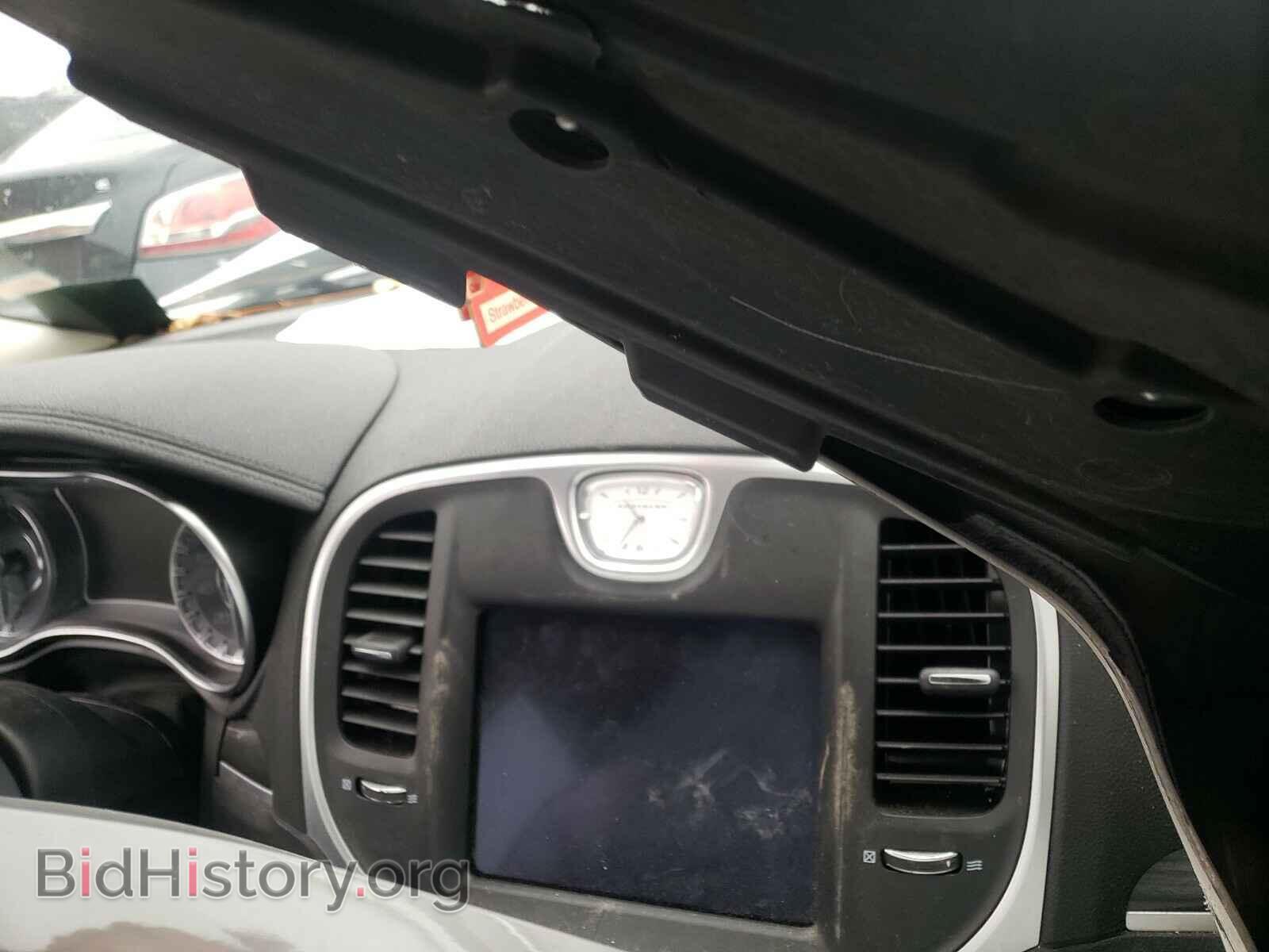 2018 CHRYSLER 300 - VIN: 2C3CCARG8JH324714 - Фото 9