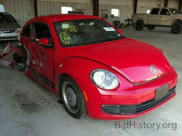 Photo 3VWJX7ATXCM649109 - VOLKSWAGEN BEETLE 2012