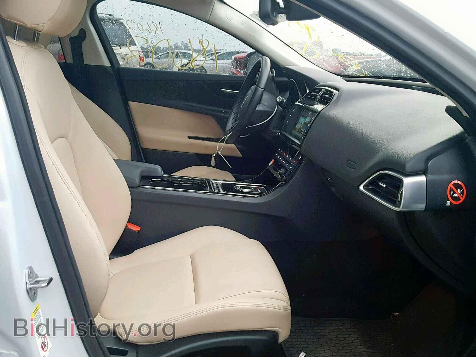 2017 JAGUAR XE - VIN: SAJAD4BVXHCP13282 - Фото 5