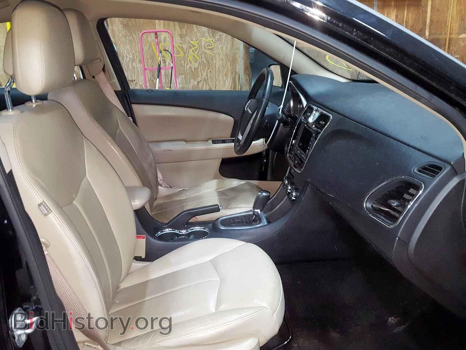 2011 CHRYSLER 200 - VIN: 1C3BC2FB3BN581346 - Photo 5