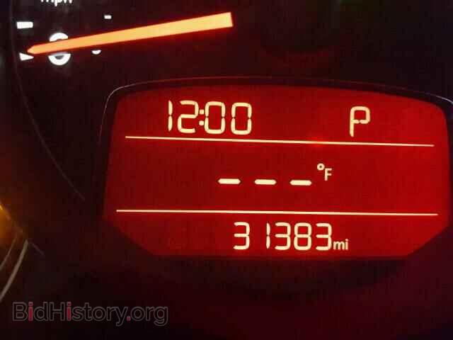 2012 VOLKSWAGEN BEETLE - VIN: 3VWJX7AT5CM663998 - Фото 8