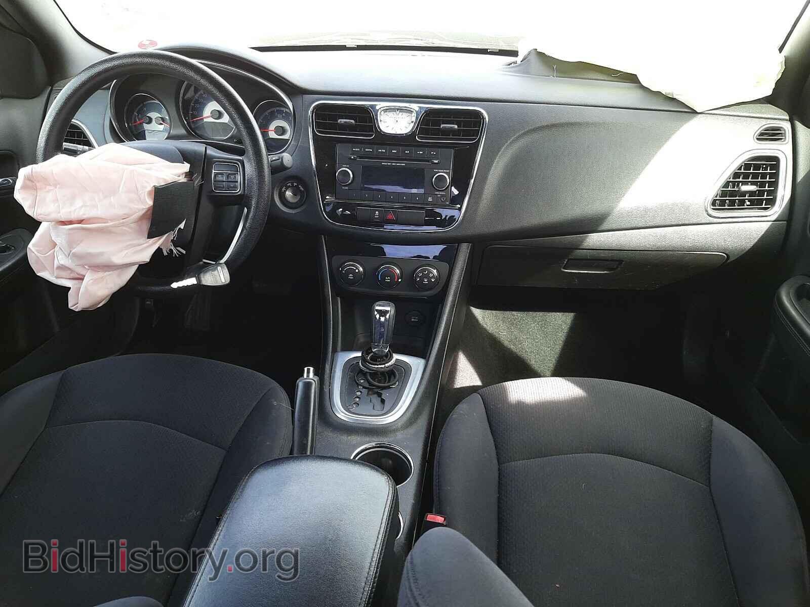 2013 CHRYSLER 200 - VIN: 1C3CCBAB8DN642253 - Фото 9