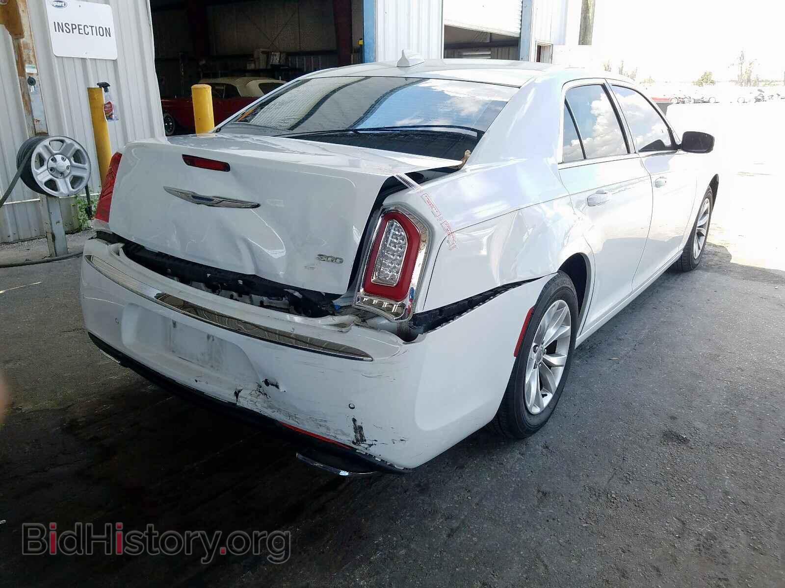 2015 CHRYSLER 300 - VIN: 2C3CCAAG6FH763347 - Фото 4