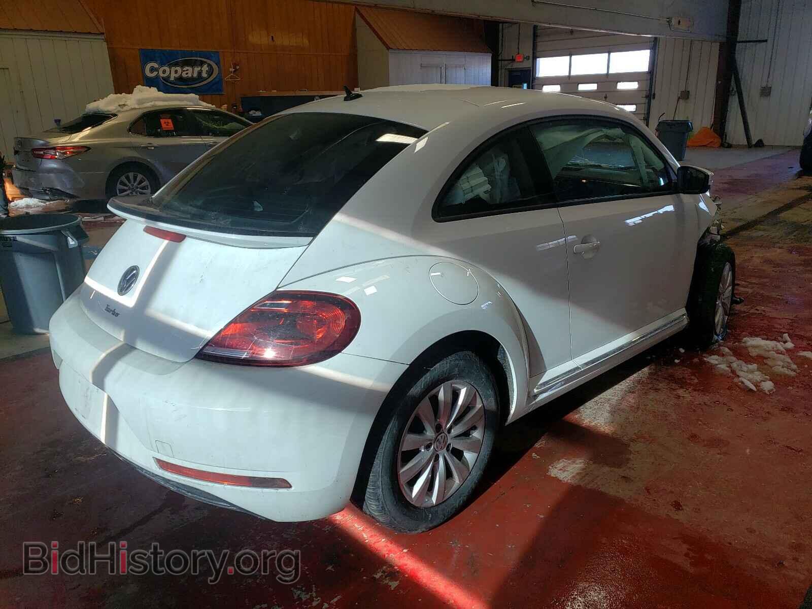 2019 VOLKSWAGEN BEETLE - VIN: 3VWFD7ATXKM709094 - Фото 4