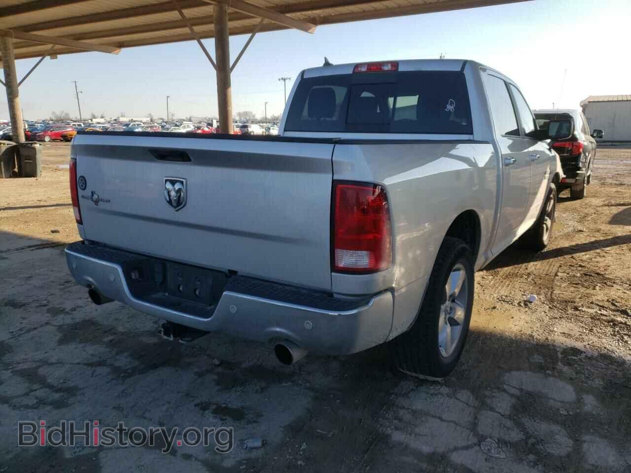 2018 RAM 1500 - VIN: 1C6RR6LT9JS341075 - Фото 4