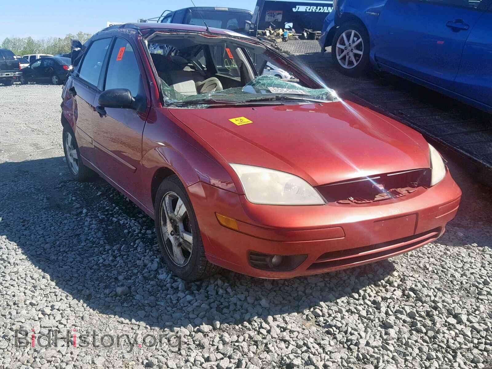 Photo 3FAFP37N55R113318 - FORD FOCUS 2005