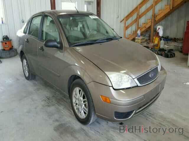 Photo 1FAFP34N95W278225 - FORD FOCUS 2005