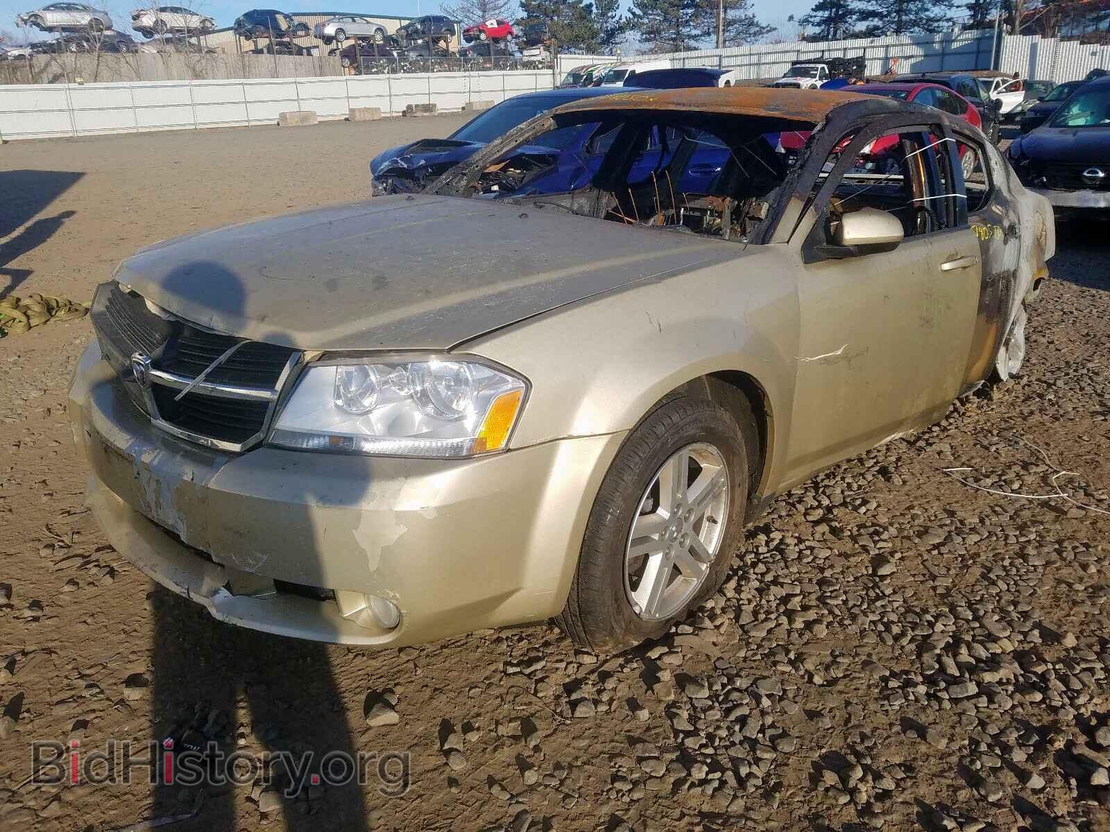 2010 DODGE AVENGER - VIN: 1B3CC5FB3AN214724 - Фото 2