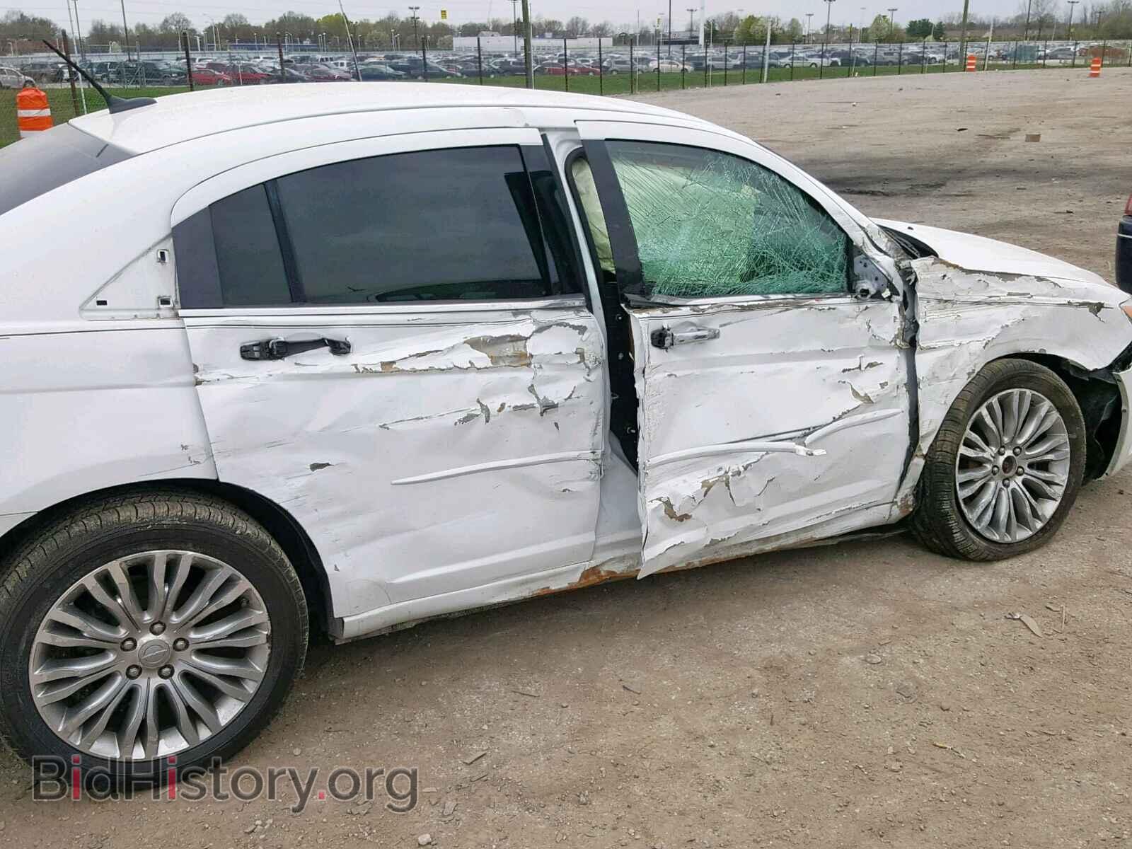 2012 CHRYSLER 200 - VIN: 1C3CCBCB5CN207637 - Фото 9