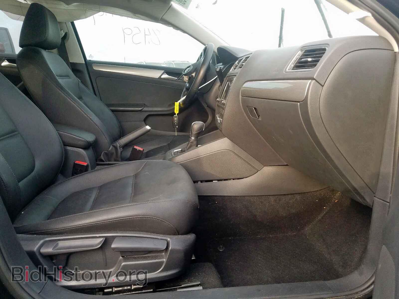 2017 VOLKSWAGEN JETTA - VIN: 3VWDB7AJ3HM381229 - Photo 5