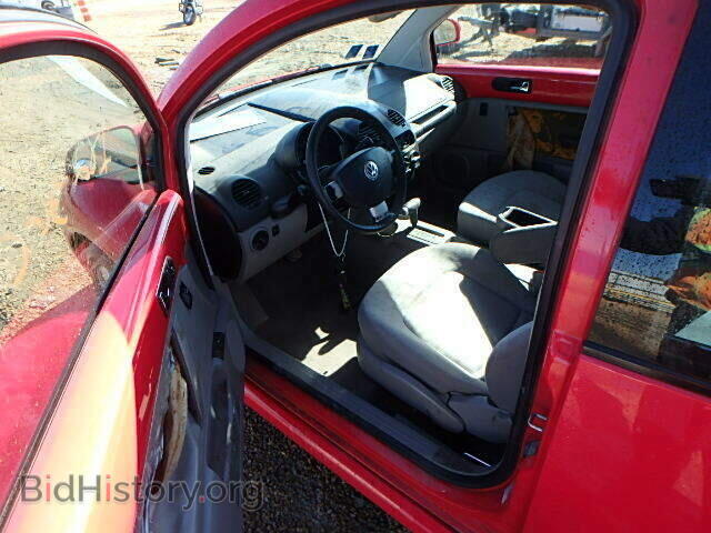 2000 VOLKSWAGEN BEETLE - VIN: 3VWCA21C7YM484317 - Фото 9