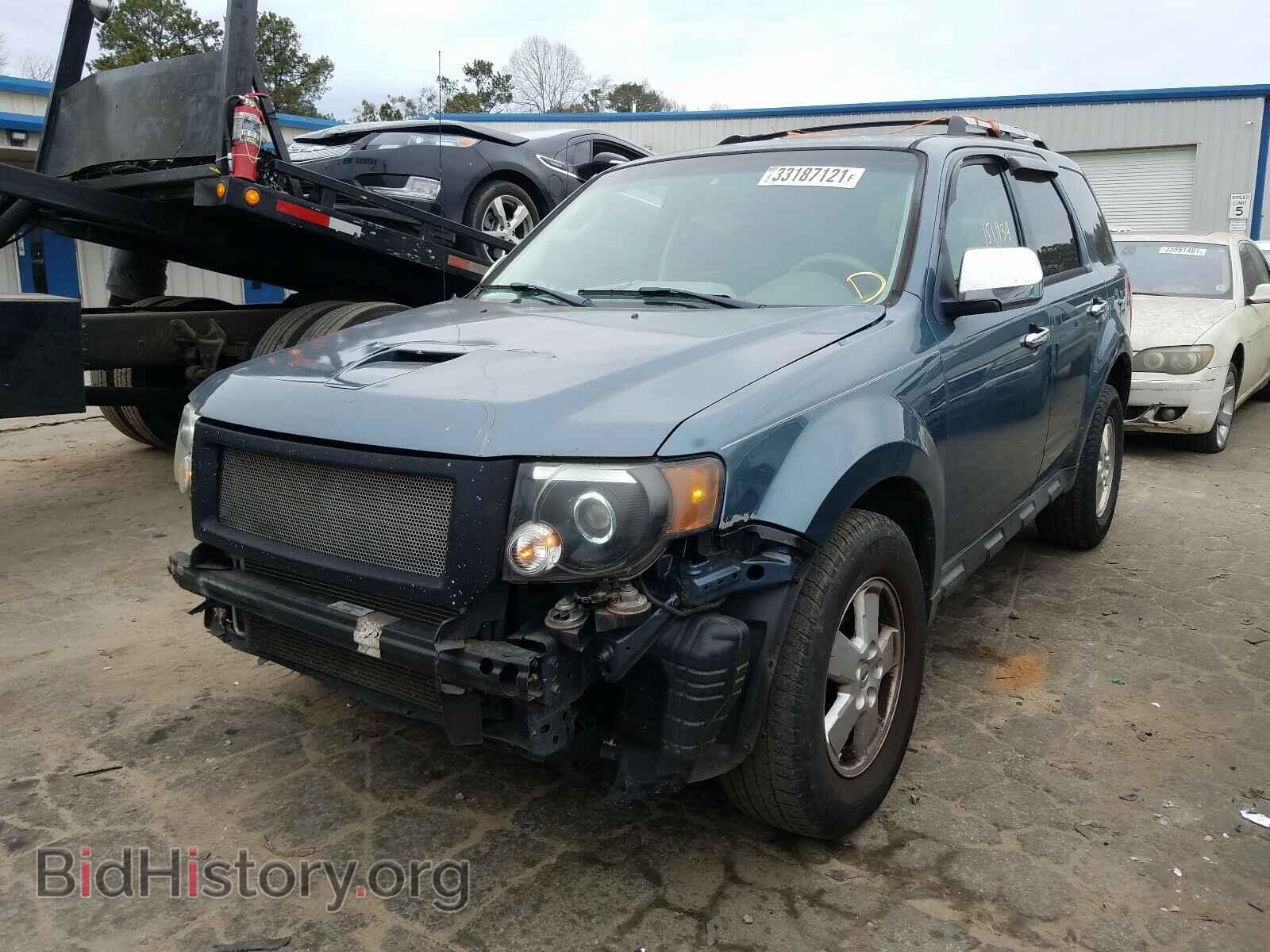 2011 FORD ESCAPE - VIN: 1FMCU0C73BKC59563 - Photo 2