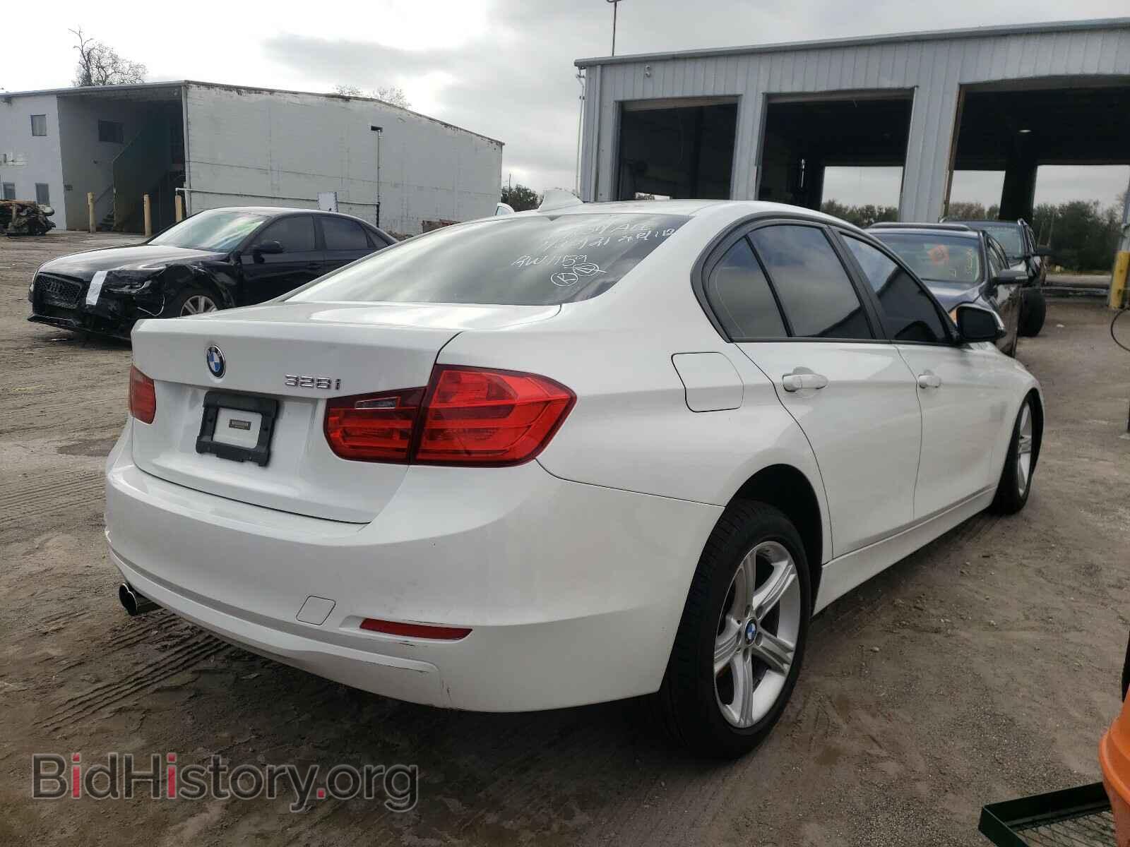 2013 BMW 3 SERIES - VIN: WBA3A5C52DF351958 - Фото 4