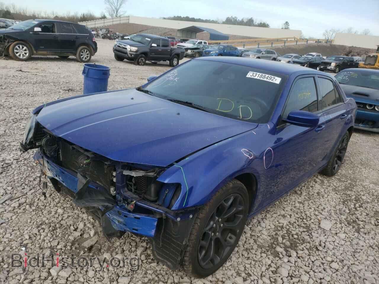 2019 CHRYSLER 300 - VIN: 2C3CCABG5KH515339 - Фото 2