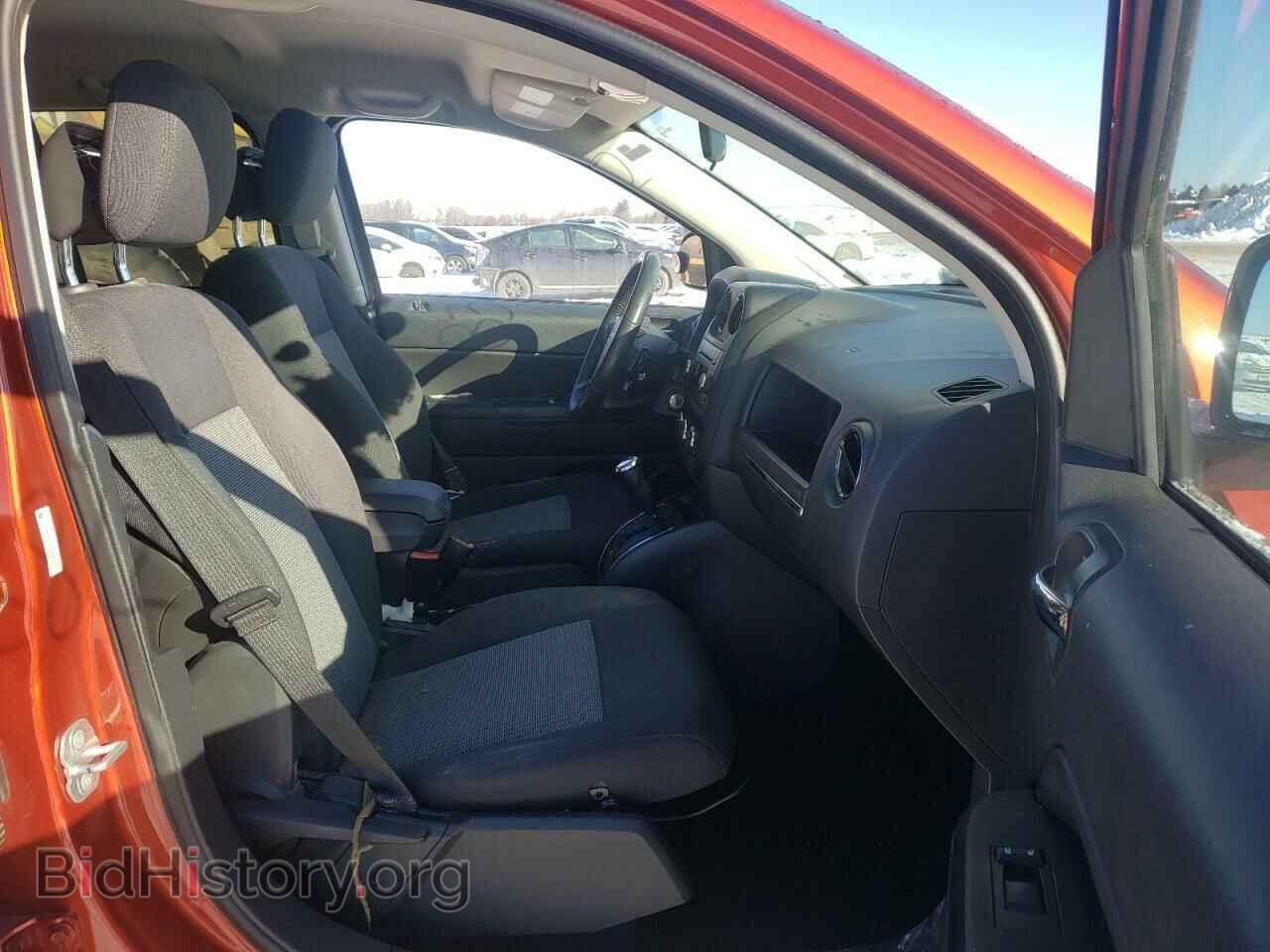 2010 JEEP COMPASS - VIN: 1J4NF1FB9AD619963 - Photo 5