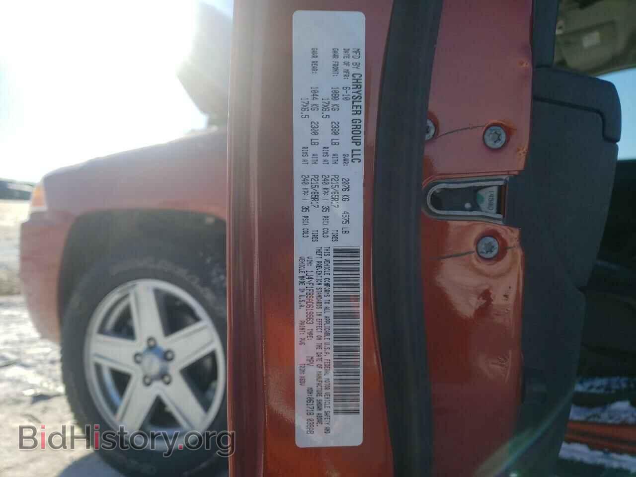 2010 JEEP COMPASS - VIN: 1J4NF1FB9AD619963 - Photo 10