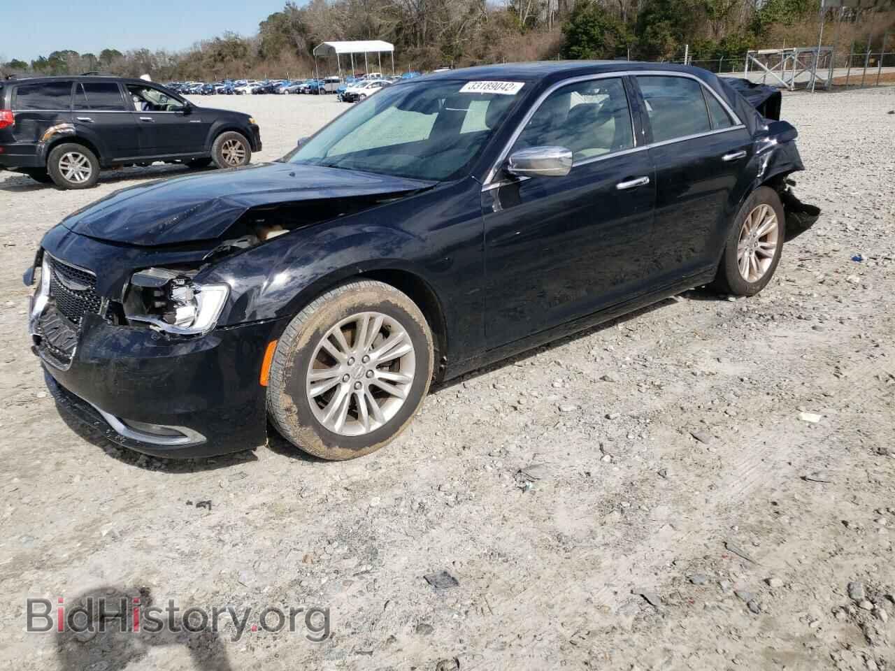 2017 CHRYSLER 300 - VIN: 2C3CCAEGXHH580028 - Фото 2