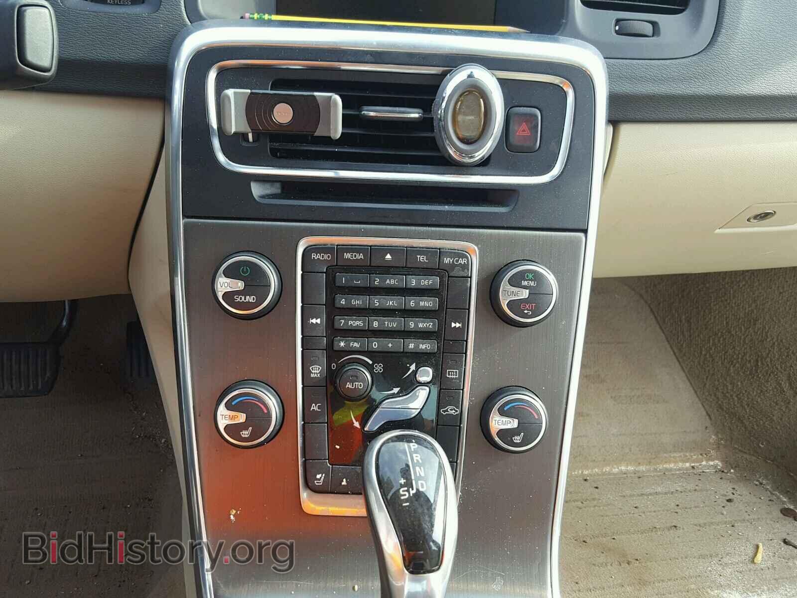 2014 VOLVO S60 - VIN: YV1612FH4E2294315 - Фото 9