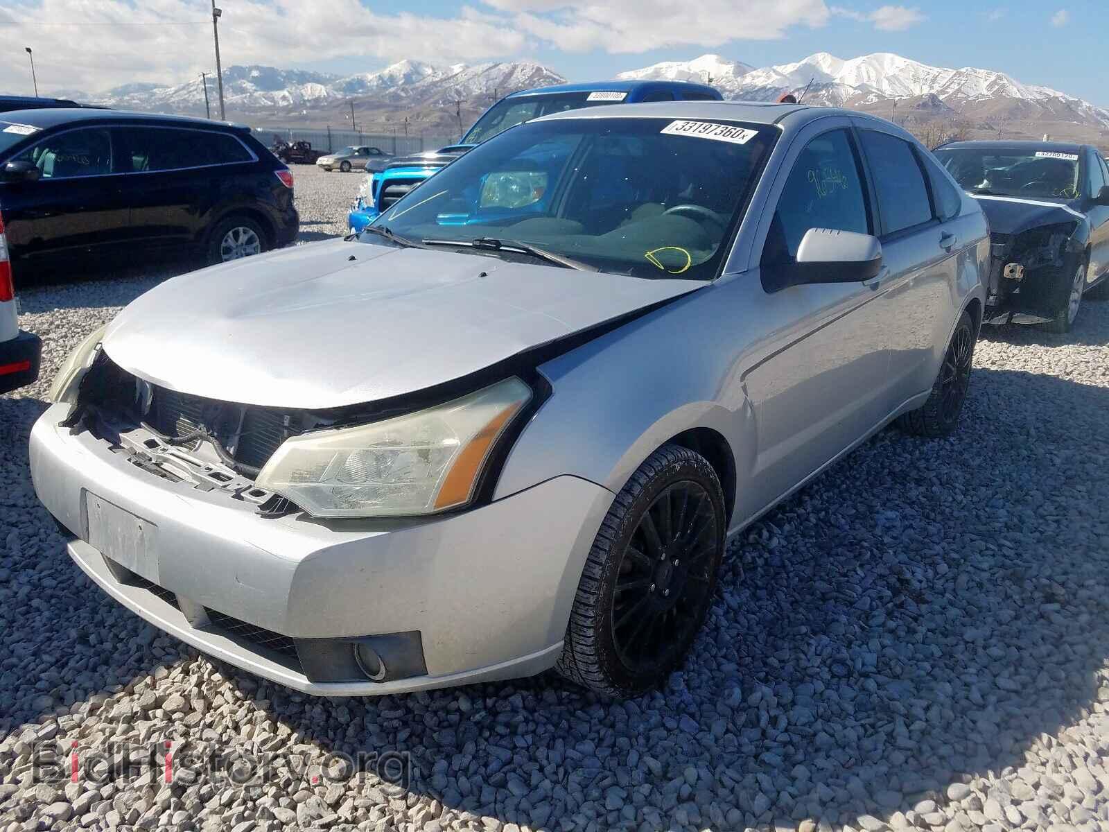 2009 FORD FOCUS - VIN: 1FAHP36N49W131144 - Фото 2